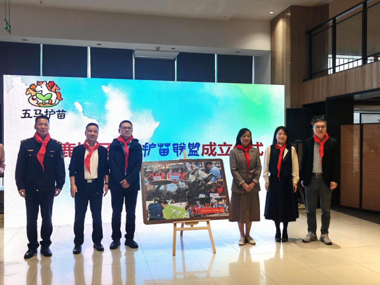 УЭͬ¸֣¹ȫλػδ˽ɳ