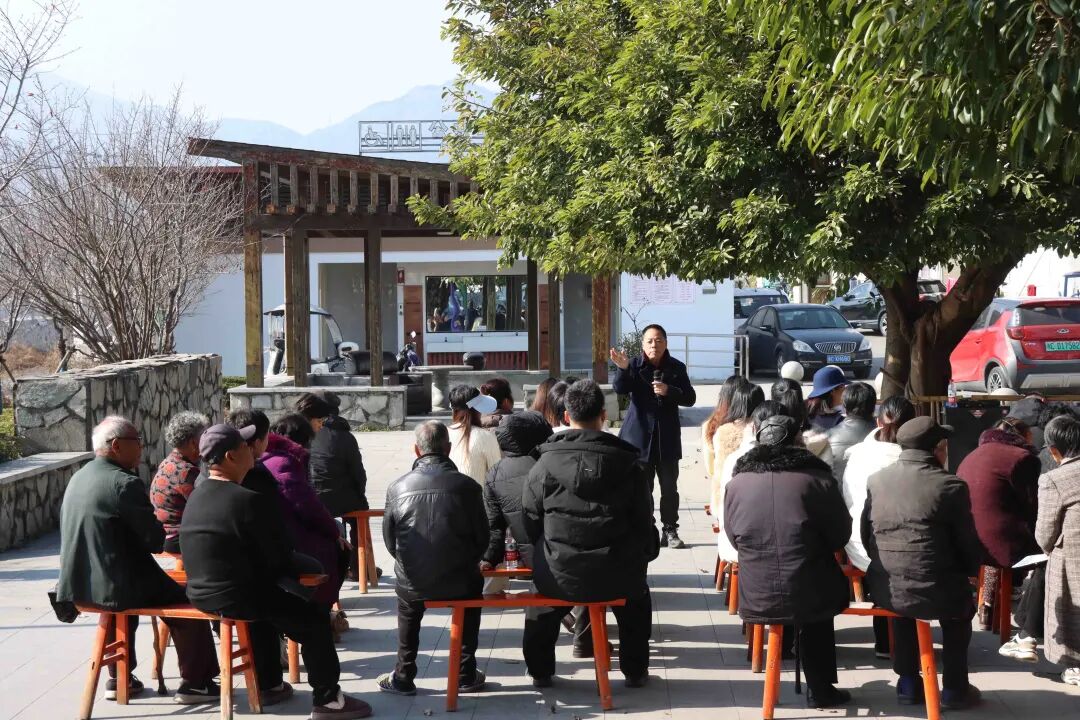 ¹�ǣ���̳�ᵽ������ �Ļ�����Ա��ȫ�ᾫ������������