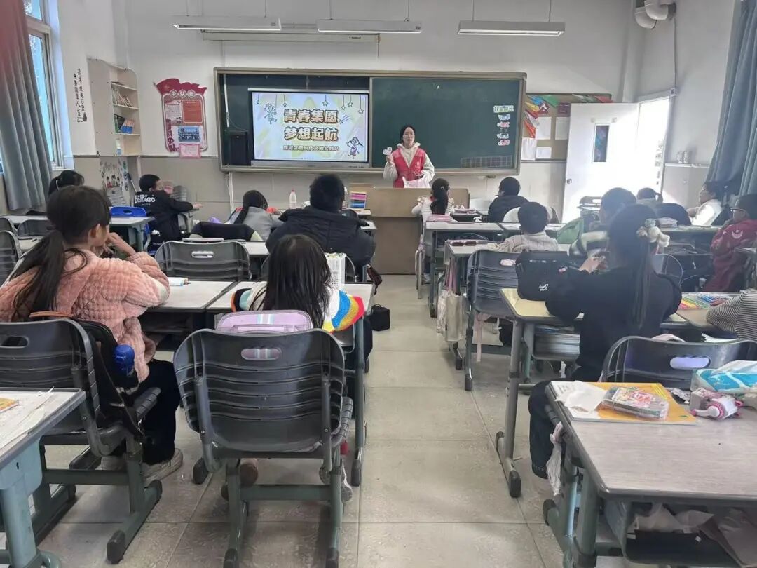 ���������������񡱣�¹�ǡ�һ¹Բ�Ρ�����ů��׼ֱ��