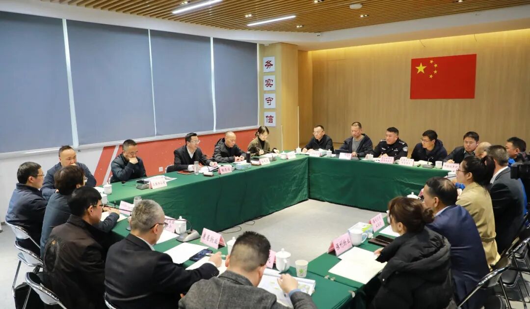 ¹��С�������ֳ������쵼Ϊ������200����