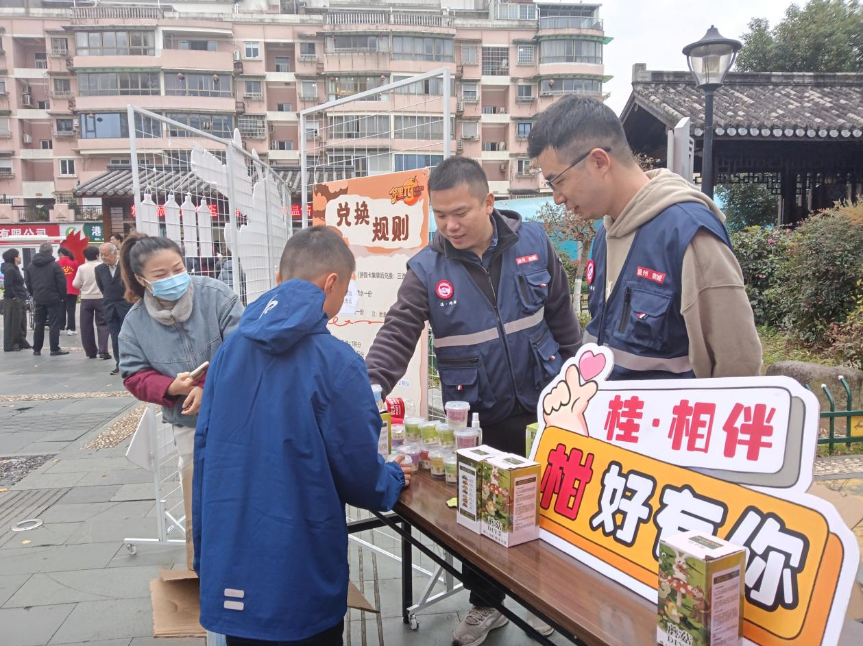 ¹�ǹ�������Ĵ��ϡ��ֺ���Ŀ�������������¶���