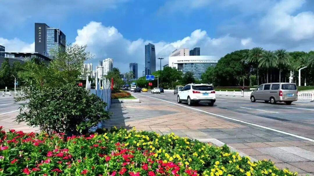 ¹�ǣ���ʵ�ƽ��������ݻ�����������